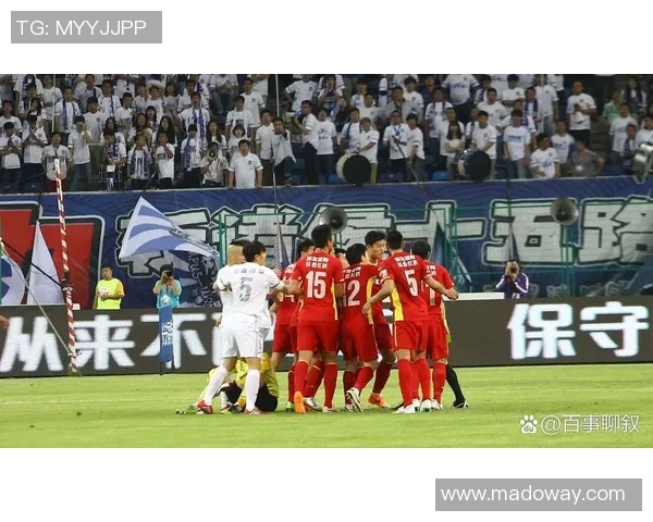 伊朗与日本足球对决精彩回顾及战术分析探讨