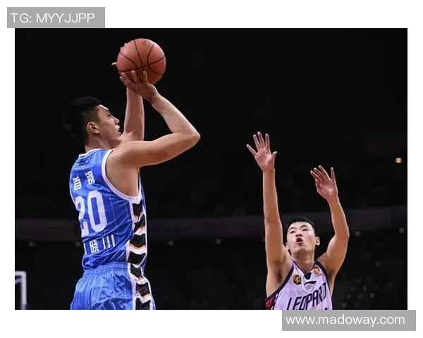 翟晓川:从篮球场上的拼搏者到生活中的多面手,探索他的成长与转变之路 翟晓川:从篮球场上的拼搏者到生活中的多面手,探索他的成长与转变之路