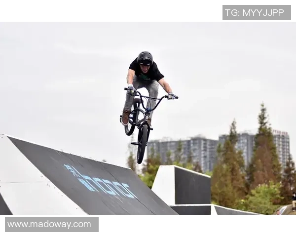 成都极限运动队耐力表现数据分析与训练策略探讨MBA 成都极限运动队耐力表现数据分析与训练策略探讨MBA