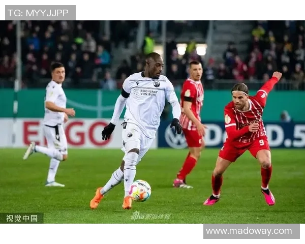 弗赖堡与桑德豪森的激烈对决谁能在这场较量中脱颖而出 弗赖堡与桑德豪森的激烈对决谁能在这场较量中脱颖而出